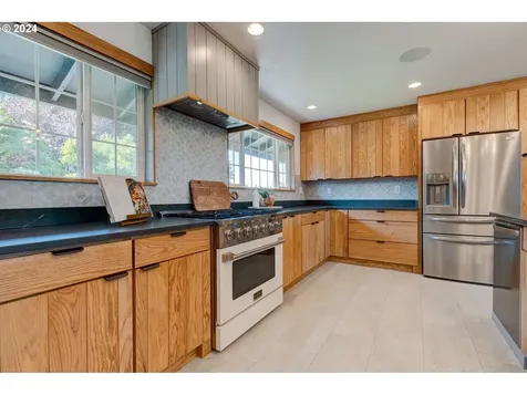 5104 Idaho Street Vancouver WA 98661