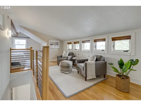 4233 NE 18th Avenue Portland OR 97211