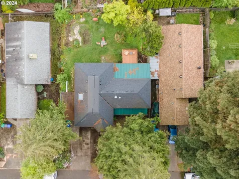 8848 N Burrage Avenue Portland OR 97217