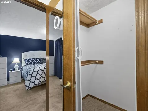 2270 SW Lillyben Court Gresham OR 97080