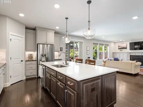 951 N Noble Loop Ridgefield WA 98642