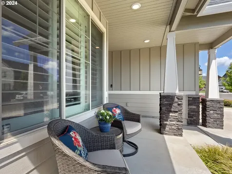 951 N Noble Loop Ridgefield WA 98642