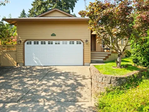 8575 SW John Court Portland OR 97223
