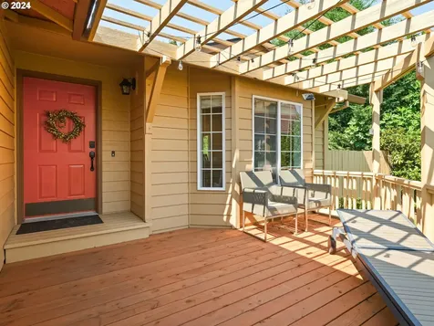 8575 SW John Court Portland OR 97223