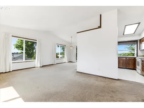 3541 N Jones Street Newberg OR 97132