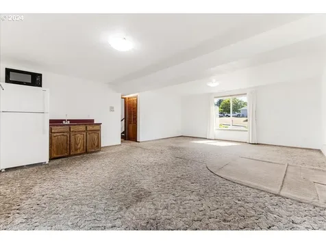 3541 N Jones Street Newberg OR 97132