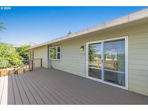 3541 N Jones Street Newberg OR 97132