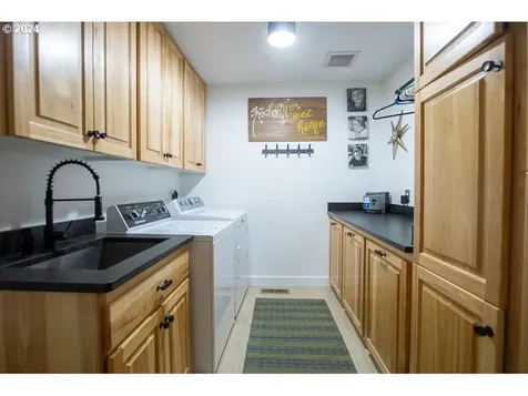 213 S 18th Street La Grande OR 97850