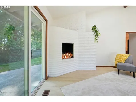 16870 NE Hoyt Street Portland OR 97230