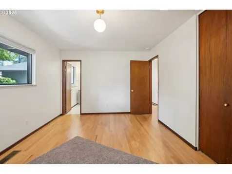 16870 NE Hoyt Street Portland OR 97230