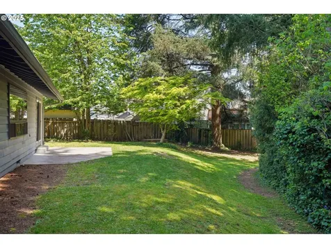 16870 NE Hoyt Street Portland OR 97230
