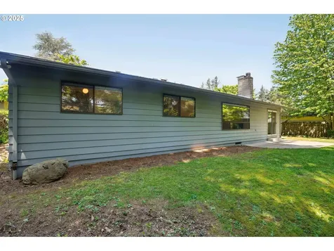 16870 NE Hoyt Street Portland OR 97230