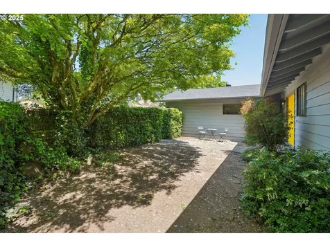 16870 NE Hoyt Street Portland OR 97230