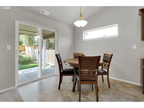182 Rockcrest Drive Lowell OR 97452