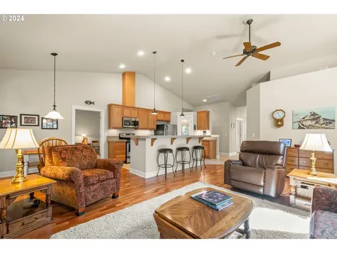 12504 Ne 23rd Avenue Vancouver WA 98686