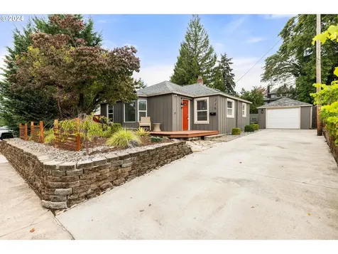 216 E 27th Street Vancouver WA 98663