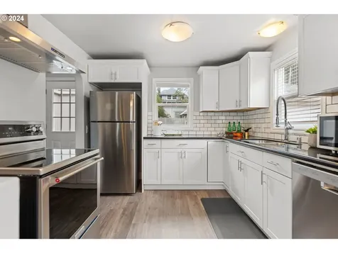 216 E 27th Street Vancouver WA 98663
