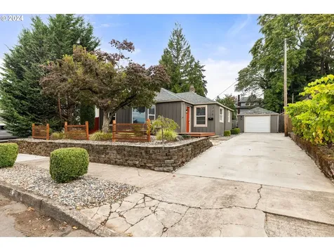 216 E 27th Street Vancouver WA 98663