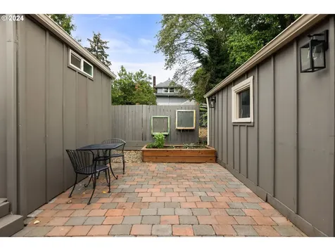 216 E 27th Street Vancouver WA 98663