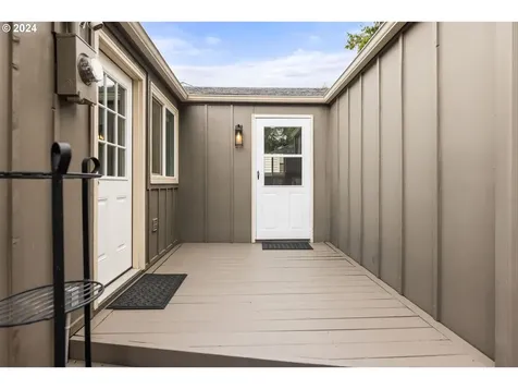 216 E 27th Street Vancouver WA 98663