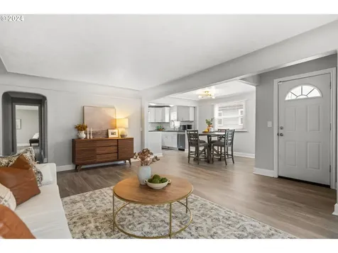 216 E 27th Street Vancouver WA 98663