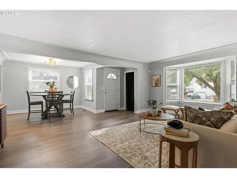 216 E 27th Street Vancouver WA 98663