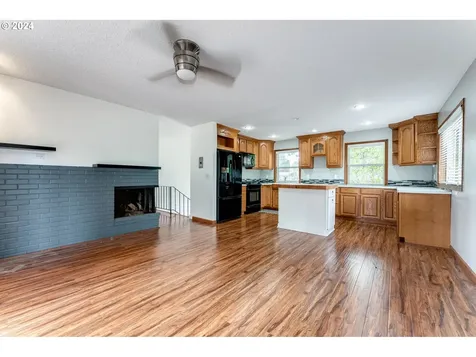 5909 NW Kauffman Avenue Vancouver WA 98663