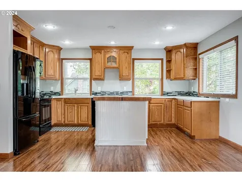 5909 NW Kauffman Avenue Vancouver WA 98663