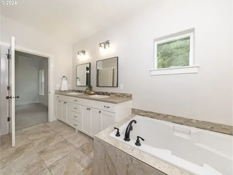 1761 Rose Hedge Court Vernonia OR 97064