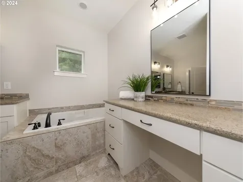 1761 Rose Hedge Court Vernonia OR 97064