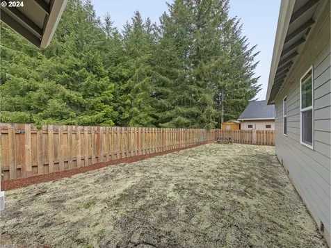 1761 Rose Hedge Court Vernonia OR 97064