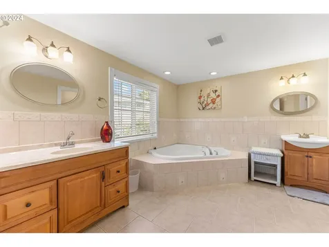 2013 SE 146th Avenue Vancouver WA 98683