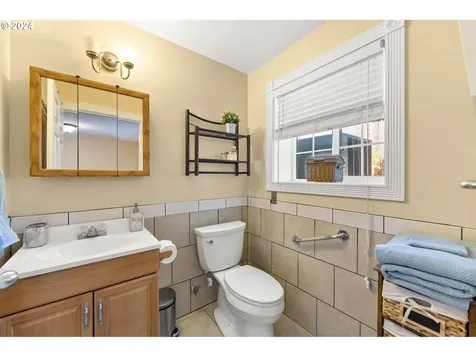 2013 SE 146th Avenue Vancouver WA 98683