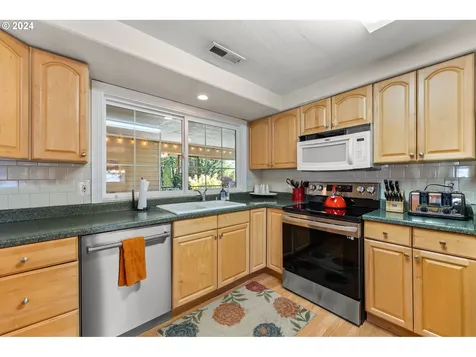 2013 SE 146th Avenue Vancouver WA 98683