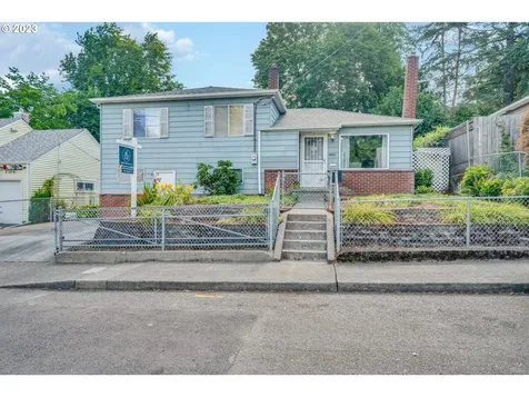 4546 SE 85th Avenue Portland OR 97266