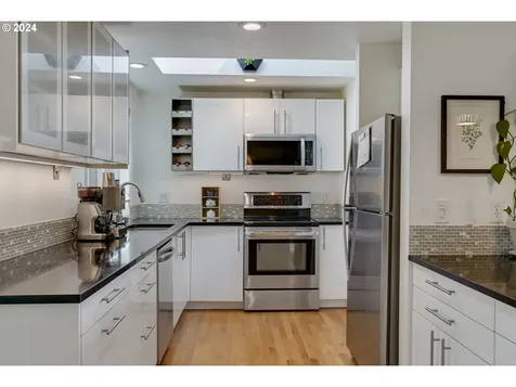 2705 Ne 132nd Avenue Portland OR 97230