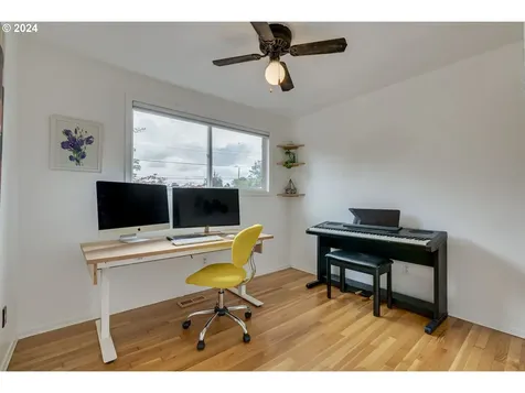 2705 Ne 132nd Avenue Portland OR 97230