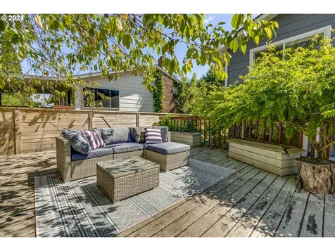 2705 Ne 132nd Avenue Portland OR 97230