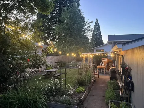 2705 Ne 132nd Avenue Portland OR 97230