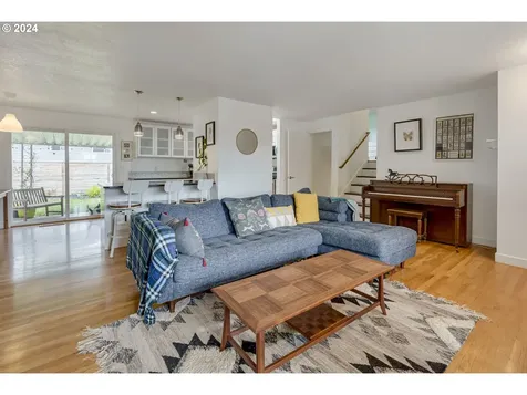 2705 Ne 132nd Avenue Portland OR 97230