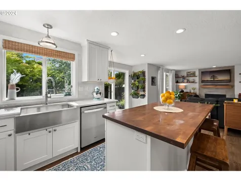 14806 Se Gilesford Street Clackamas OR 97015
