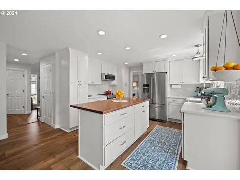 14806 Se Gilesford Street Clackamas OR 97015