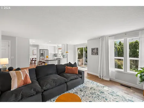 14806 Se Gilesford Street Clackamas OR 97015
