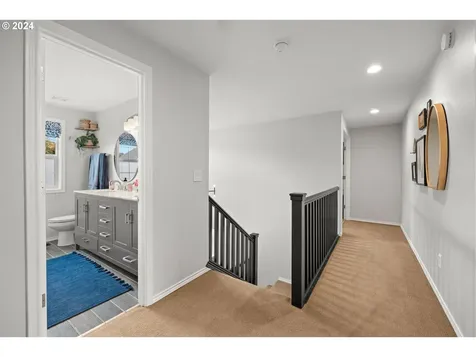 14806 Se Gilesford Street Clackamas OR 97015