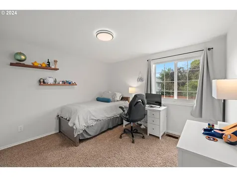 14806 Se Gilesford Street Clackamas OR 97015