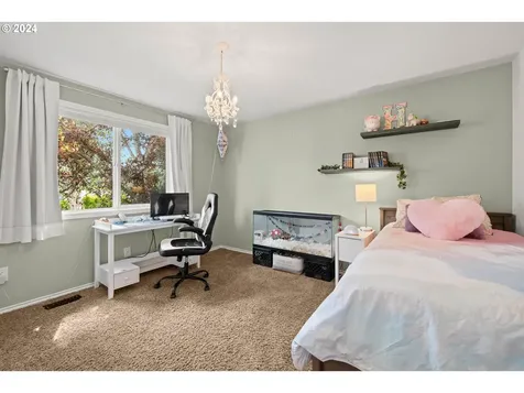 14806 Se Gilesford Street Clackamas OR 97015