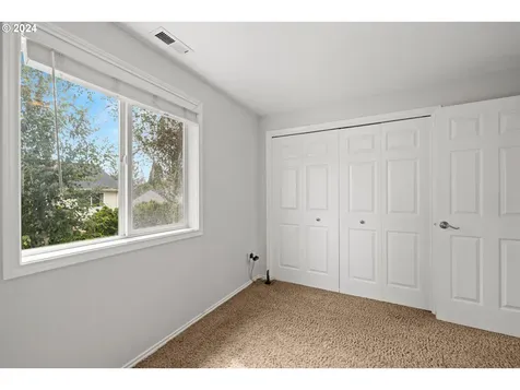14806 Se Gilesford Street Clackamas OR 97015