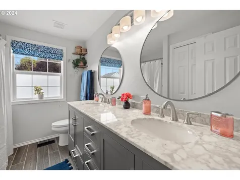 14806 Se Gilesford Street Clackamas OR 97015