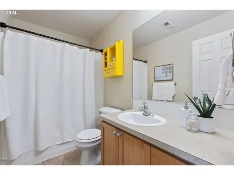 20850 SW Skiver Street Beaverton OR 97078