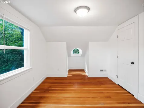 3414 Ne 17th Avenue Portland OR 97212
